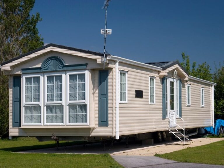 Jak sprowadzić domek holenderski z zagranicy?